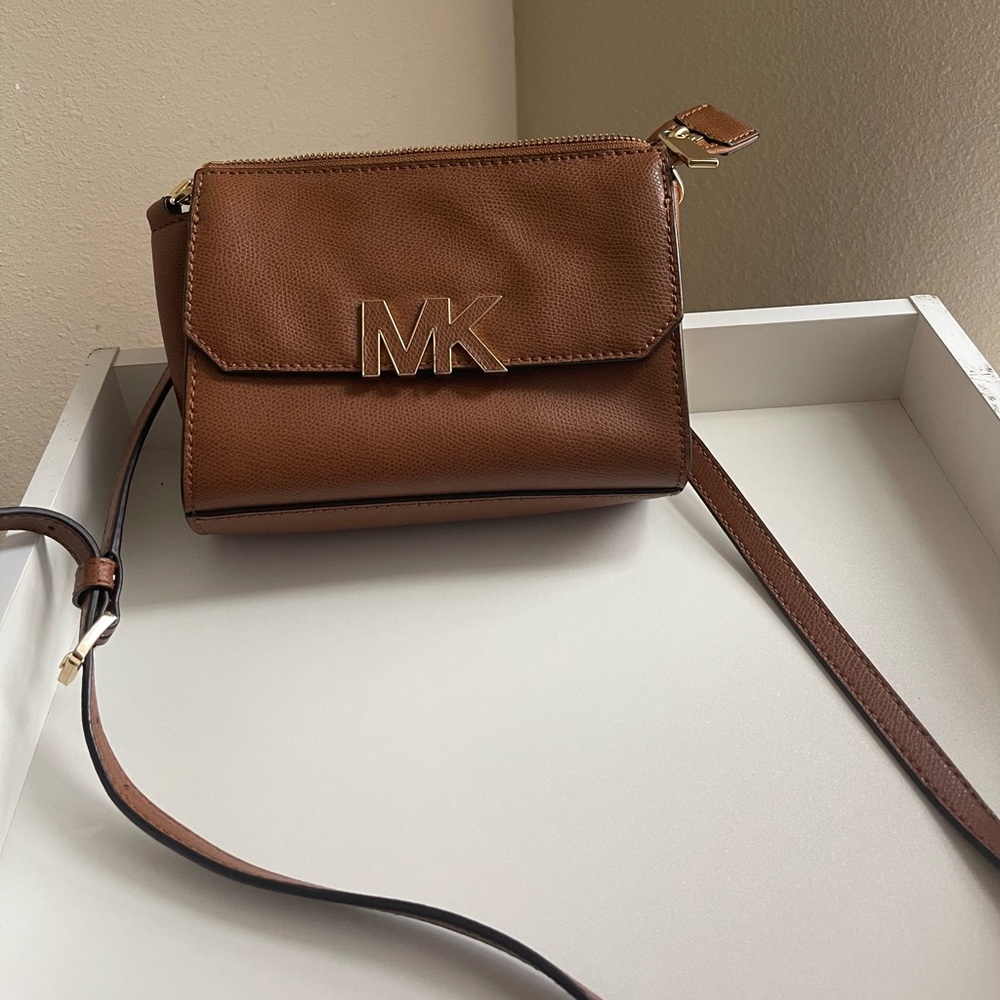 Michael Kors Crossbody Bag